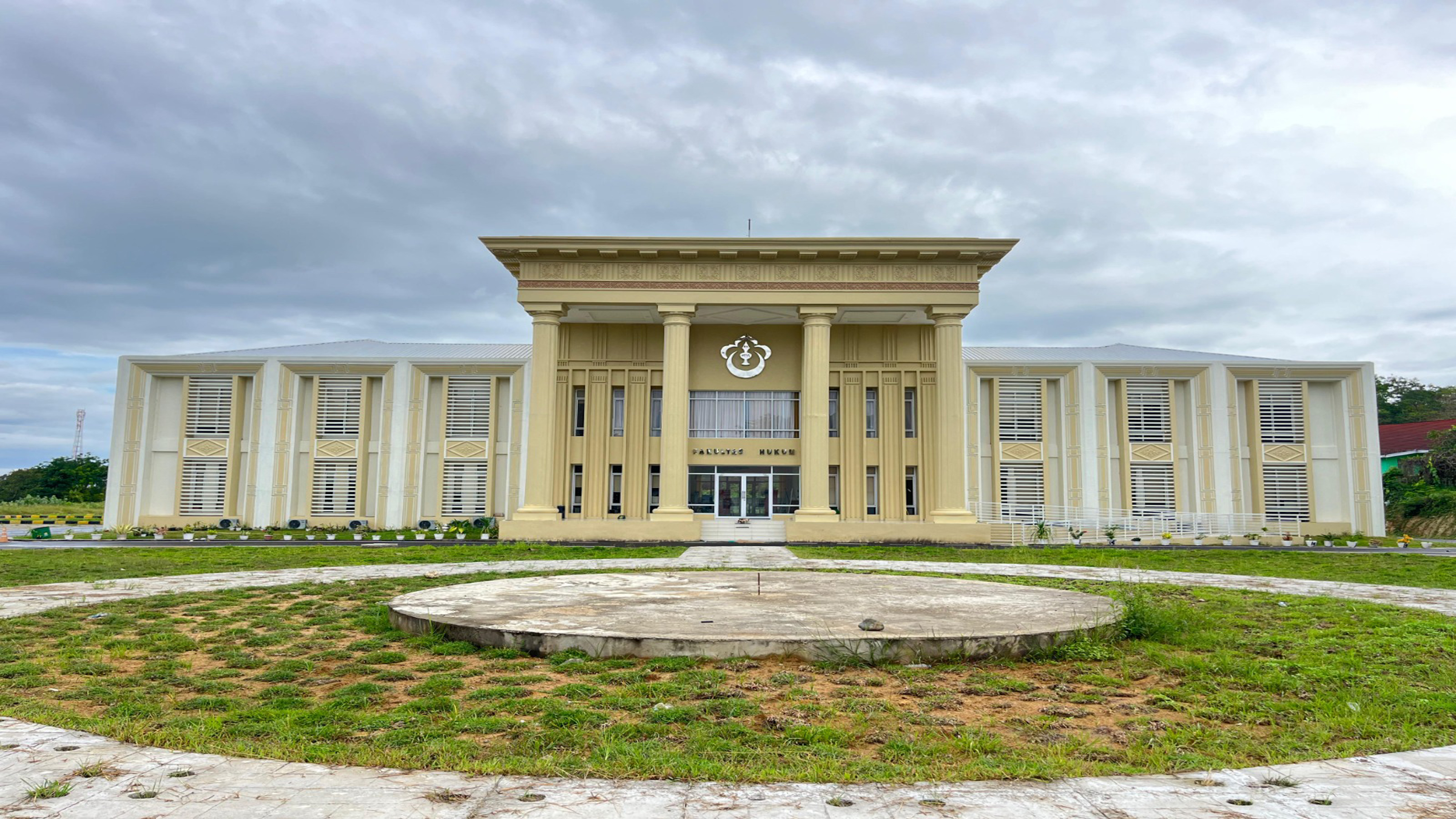 Gedung FH